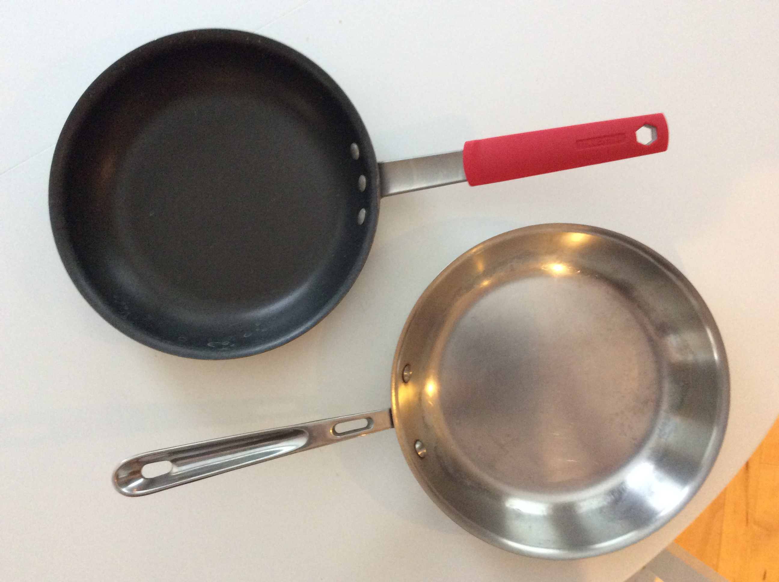 A Guide To Saute Pans + How To Use Them